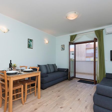 Milos Apartment プーラ エクステリア 写真