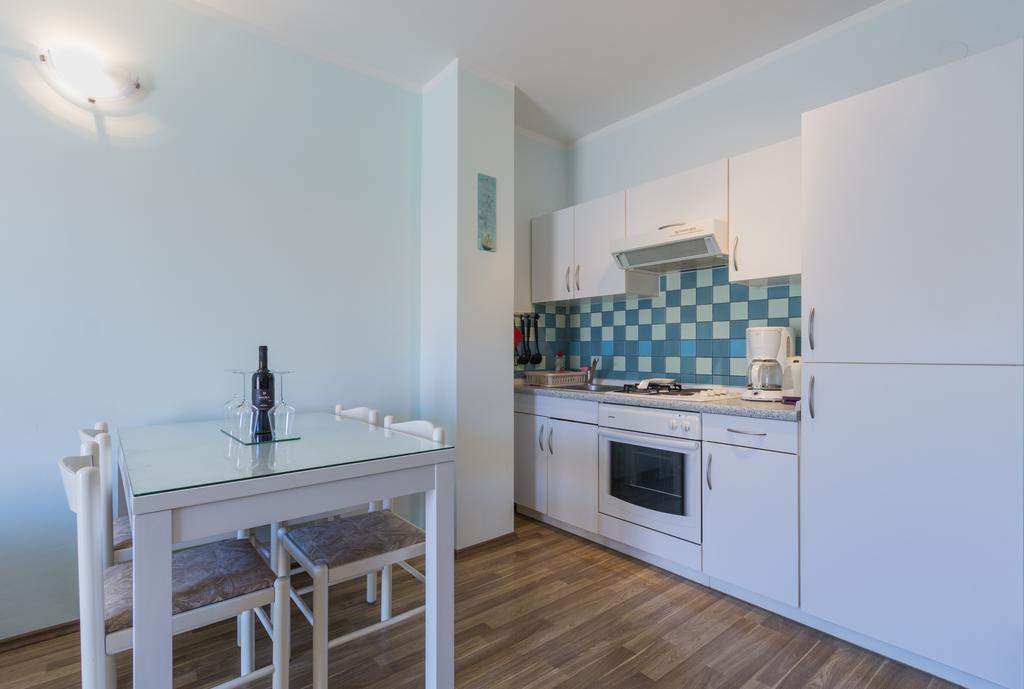Milos Apartment プーラ エクステリア 写真